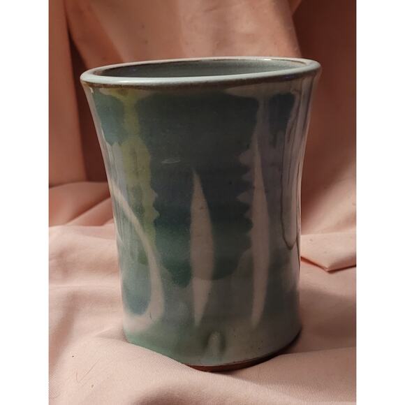 Terracotta Art Pottery Sea Green Mug with White Sea Serpent Swirl - Picture 4 of 8